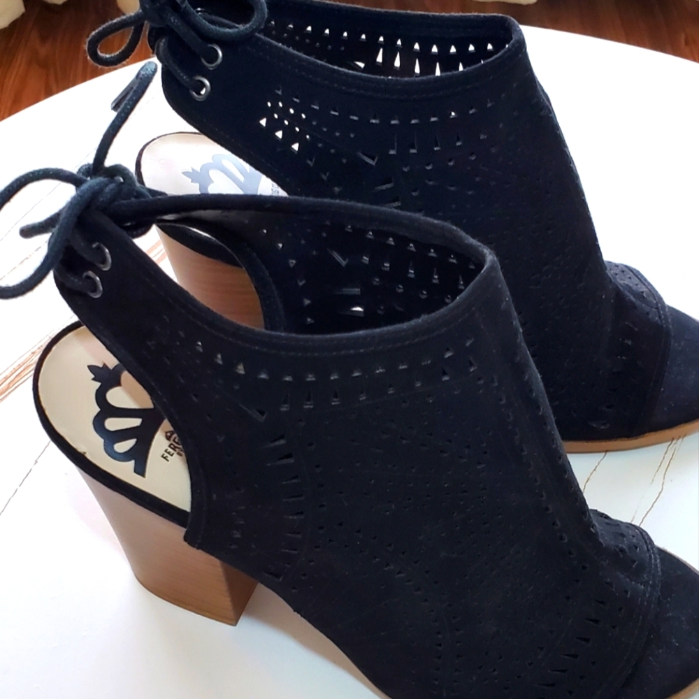 Fergalicious- Sandals Size 9